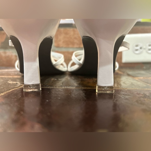 Black Suede Studio Brand New; 41 Felicity Calfskin Strappy Slide white Sandals - Picture 8 of 9